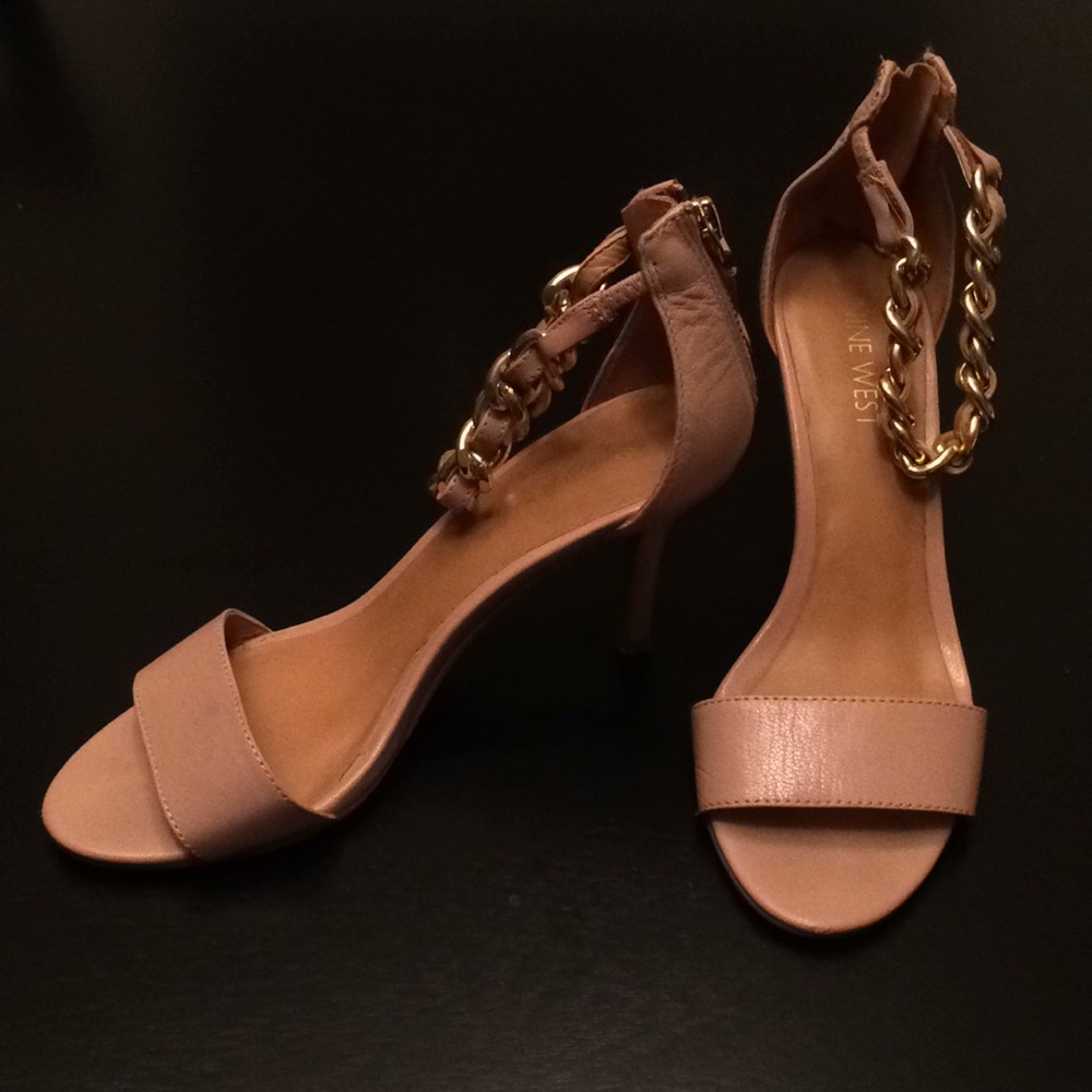 Nude Nine West Heels